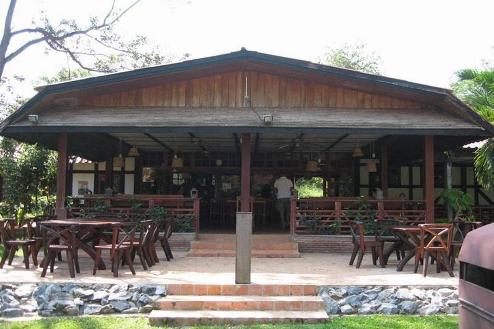 Eco Valley Lodge Pak Chong Exterior foto